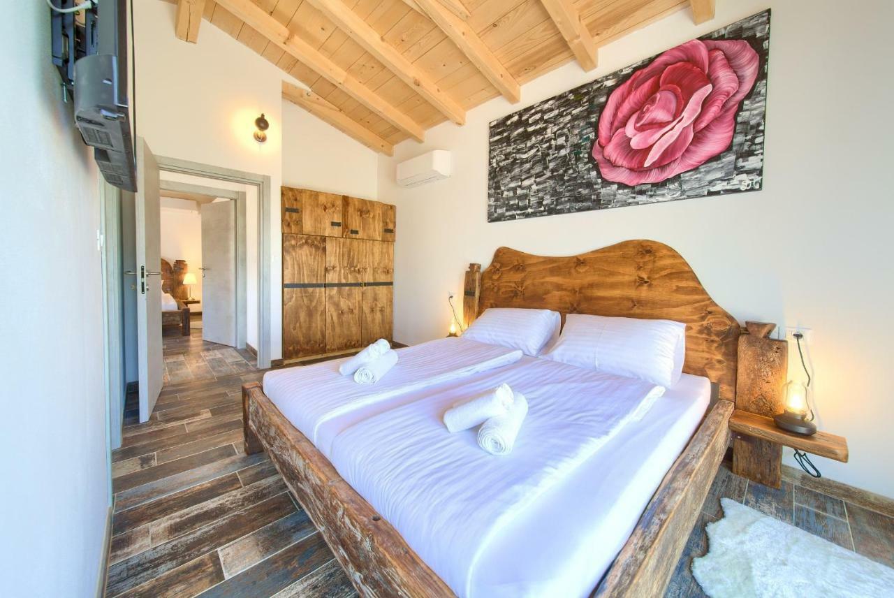 Pax Houses Vrh  Esterno foto