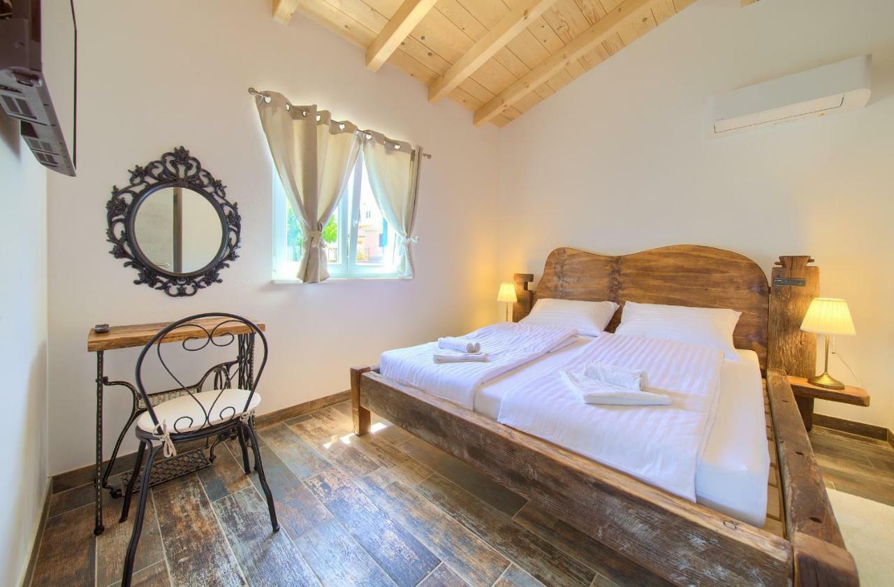 Pax Houses Vrh  Esterno foto